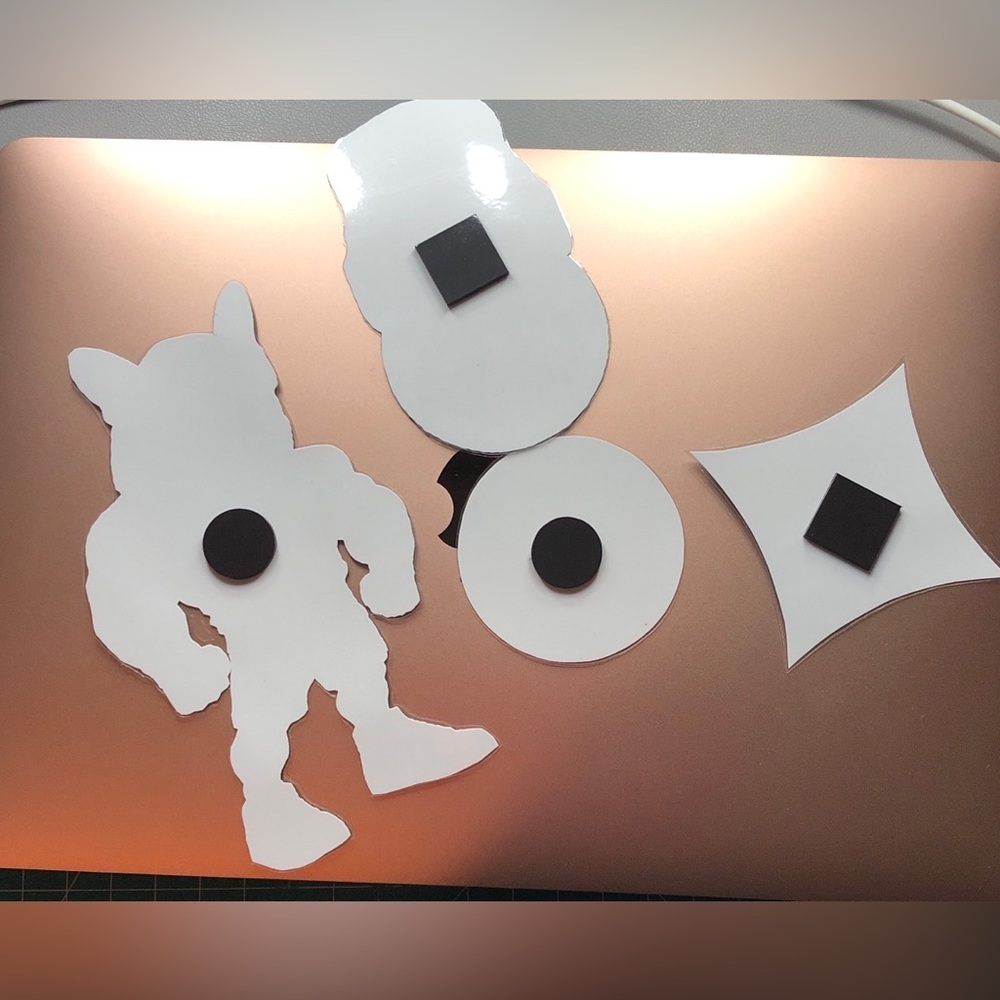 Designer-Inspired Monogram Magnet Set - Picture 2 of 3
